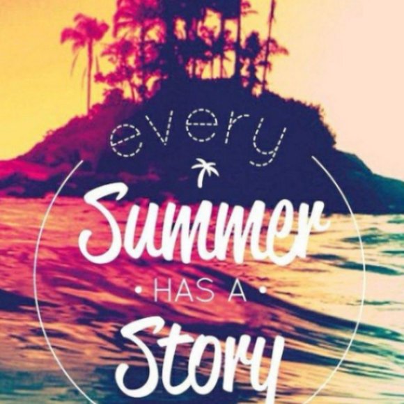 Summer in Paris 🖤 Free Gifts with Every Purchase - Picture 1 of 1